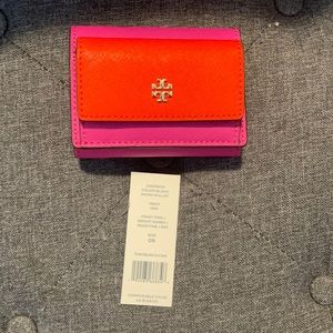 NWT Tory Burch crazy pink emmerson wallet